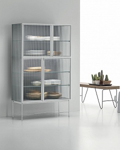 ����-������� Tomasella Nina